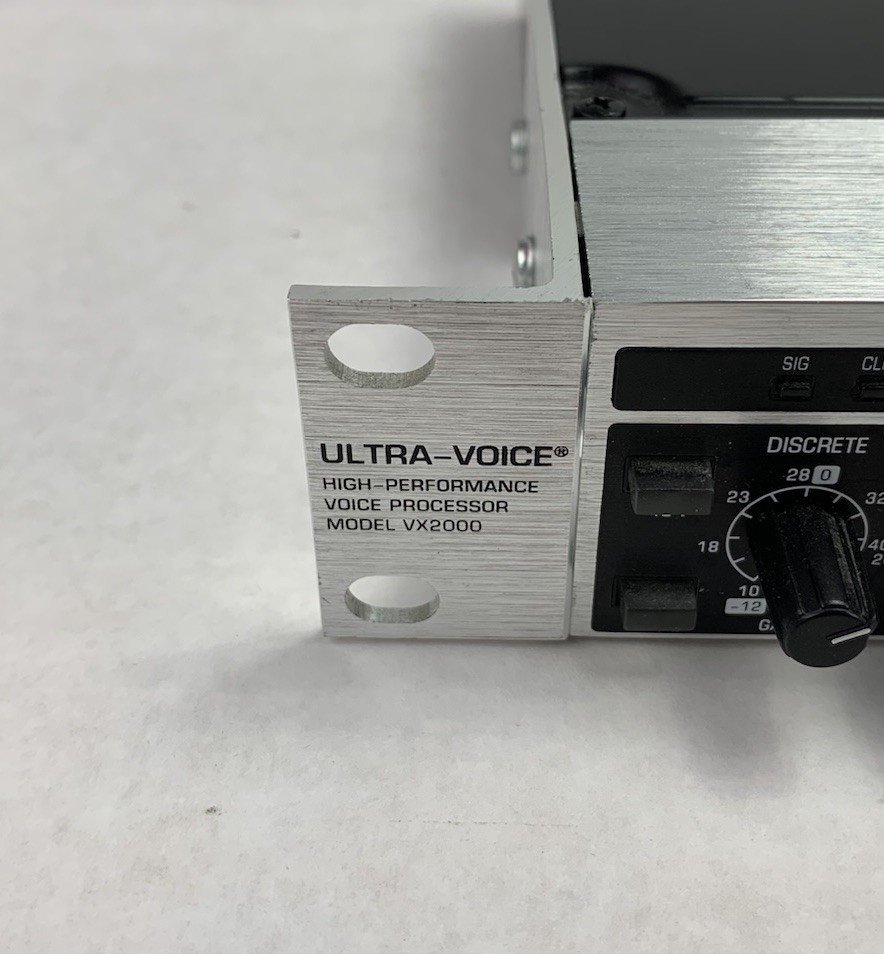 Behringer VX2000 High-Performance Mic Preamplifier / Voice Processor - For Parts
