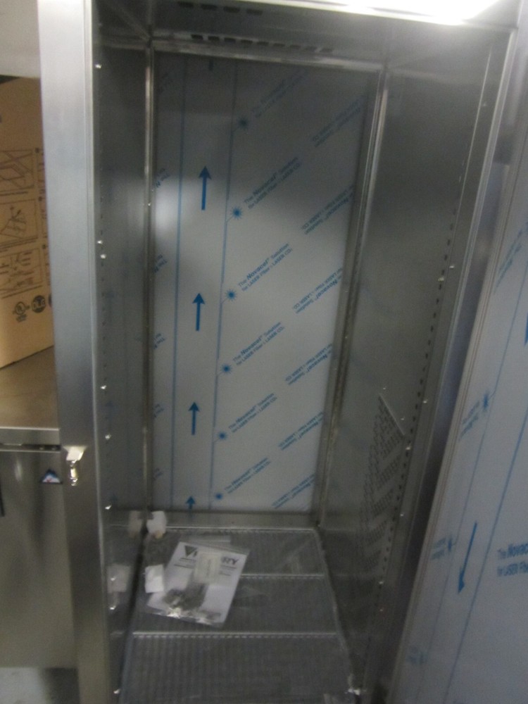 Victory RS-1D-S1-PT-HC 27" One Section Pass-Thru Refrigerator w/ 2 Solid Full...