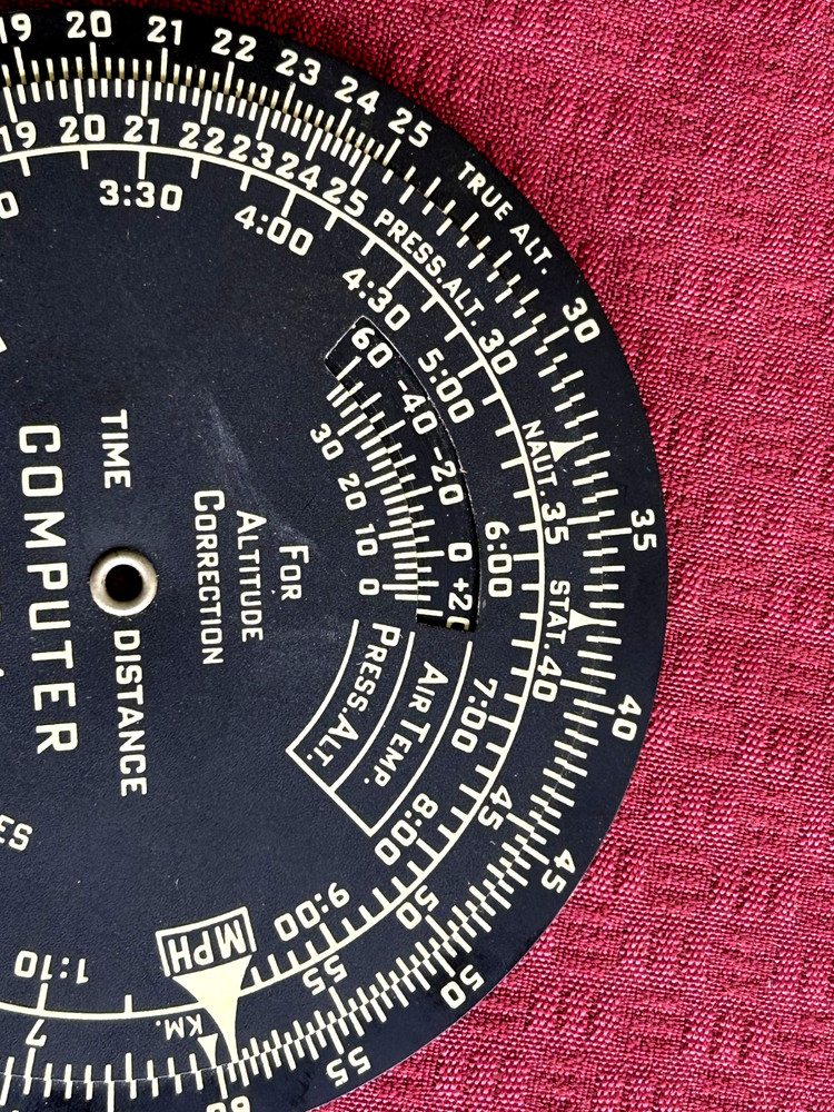 U.S. Army Air Forces TYPE D-4 TIME & DISTANCE COMPUTER