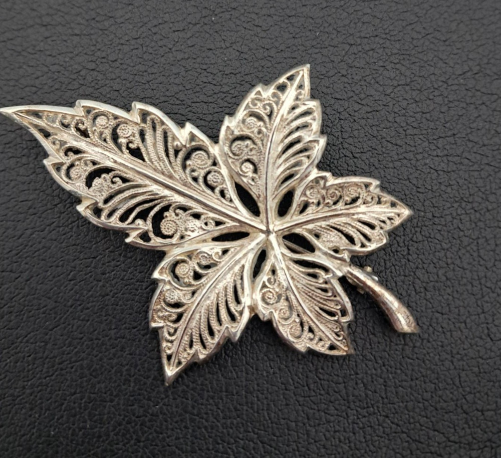 Sterling 925 Silver Filigree Maple Leaf Brooch