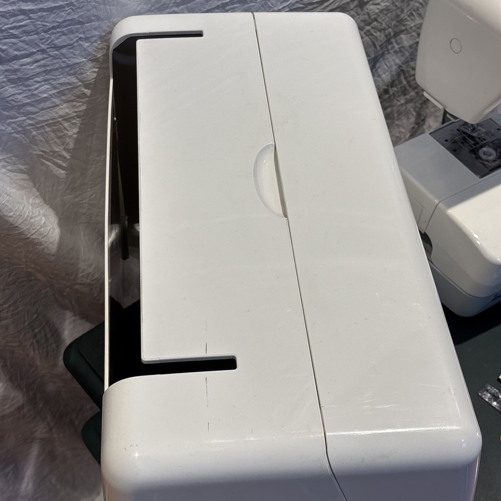 Janome Memory Craft 9500 Computerized Embroidery Sewing Machine MC9500 Tested