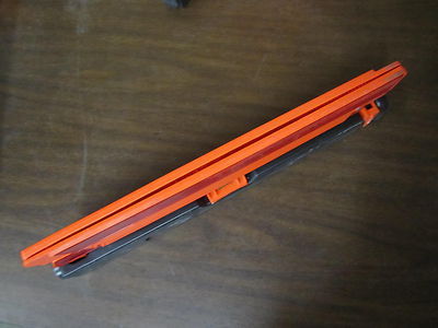 EMERGENCY WARNING TRIANGLE ROAD HAZARD WARNING TRIANGLE REFLECTOR B