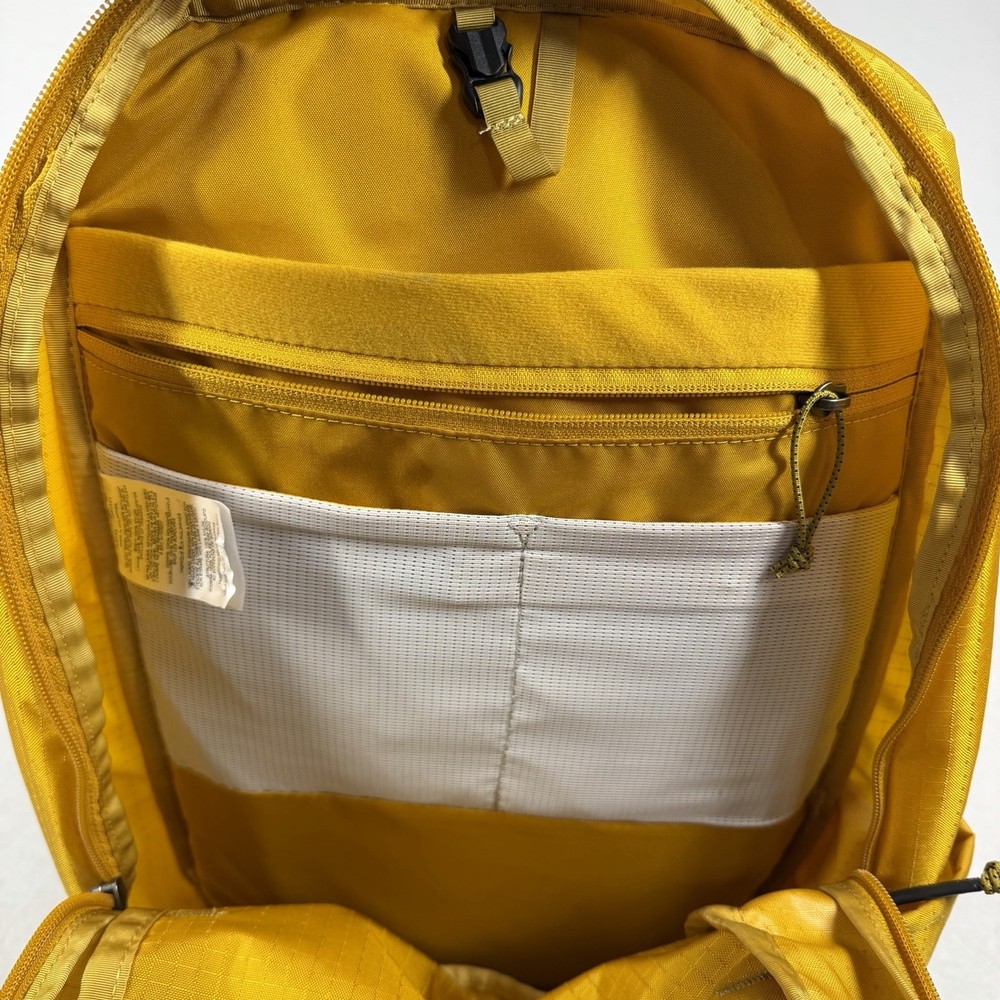 Mountain Hardware Camp 4 21L Backpack Yellow EUC