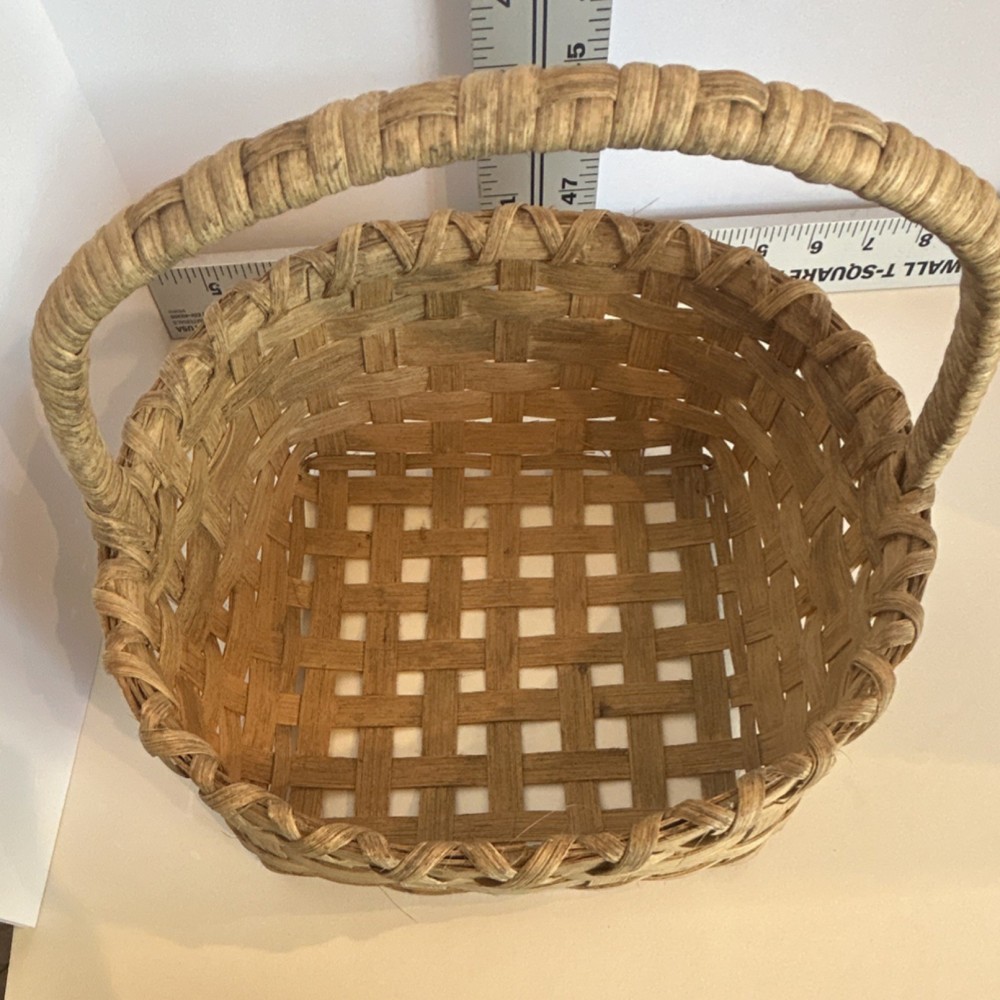 Handmade Easter basket Wicker Braided Round Basket Brown Medium With Handle