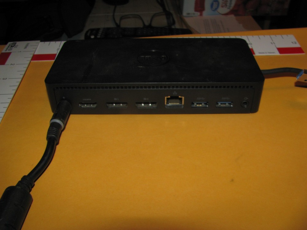 Dell Docking Station D6000