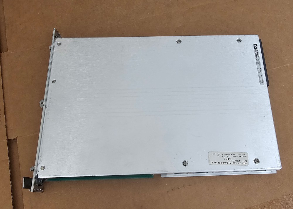 HP E1330B Series C Quad 8 Bit Digital I/O Module w/E1403B B-Size Adapter