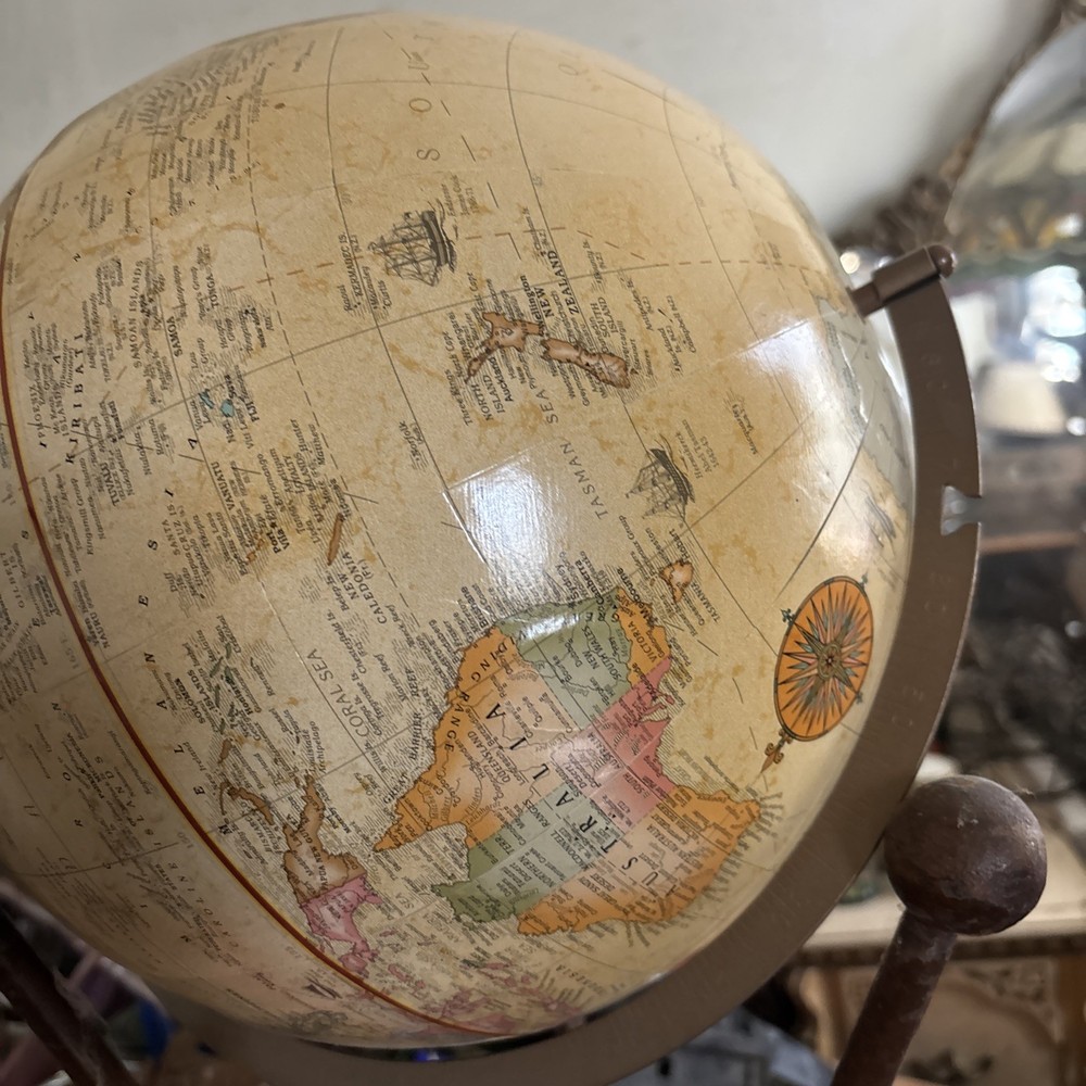 Vintage Roplogie Globe