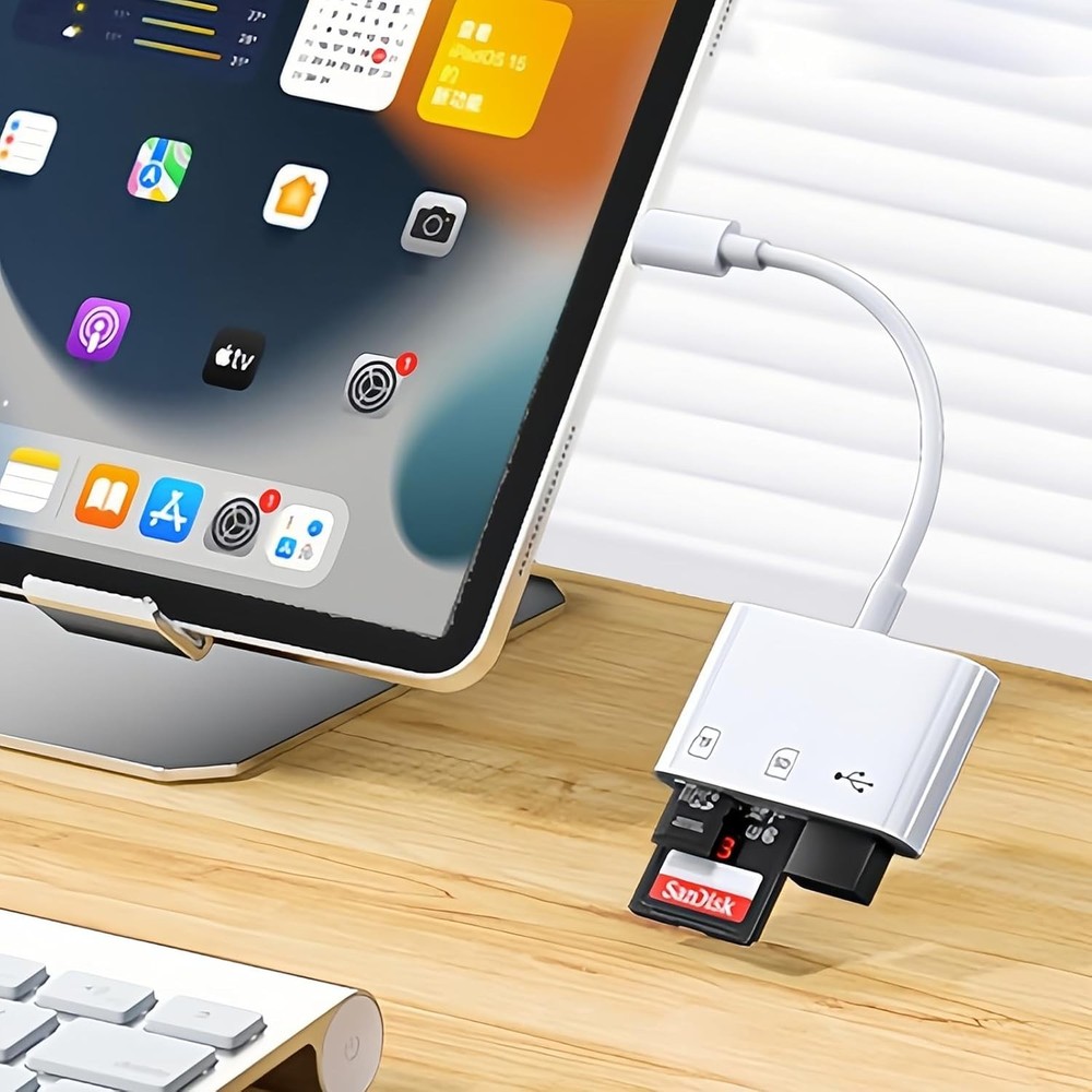 3-in-1 USB C SD/TF Card Reader - Effortless Data Transfer for iPhone 15 & More