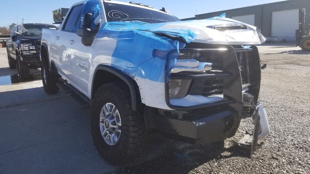 24 CHEVY SILVERADO 2500 FRONT FACING CAMERA WINDSHIELD MOUNTED 85654961