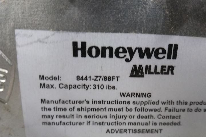 Honeywell Miller 8441-Z7/88FT 88 Ft Cable L 400 Lb Cap Confined Space Winch