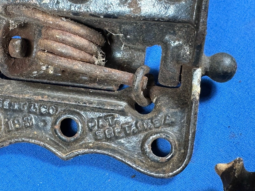 4 Different Spring Loaded Hinges, Full Working Condition, Screen Door Hardware