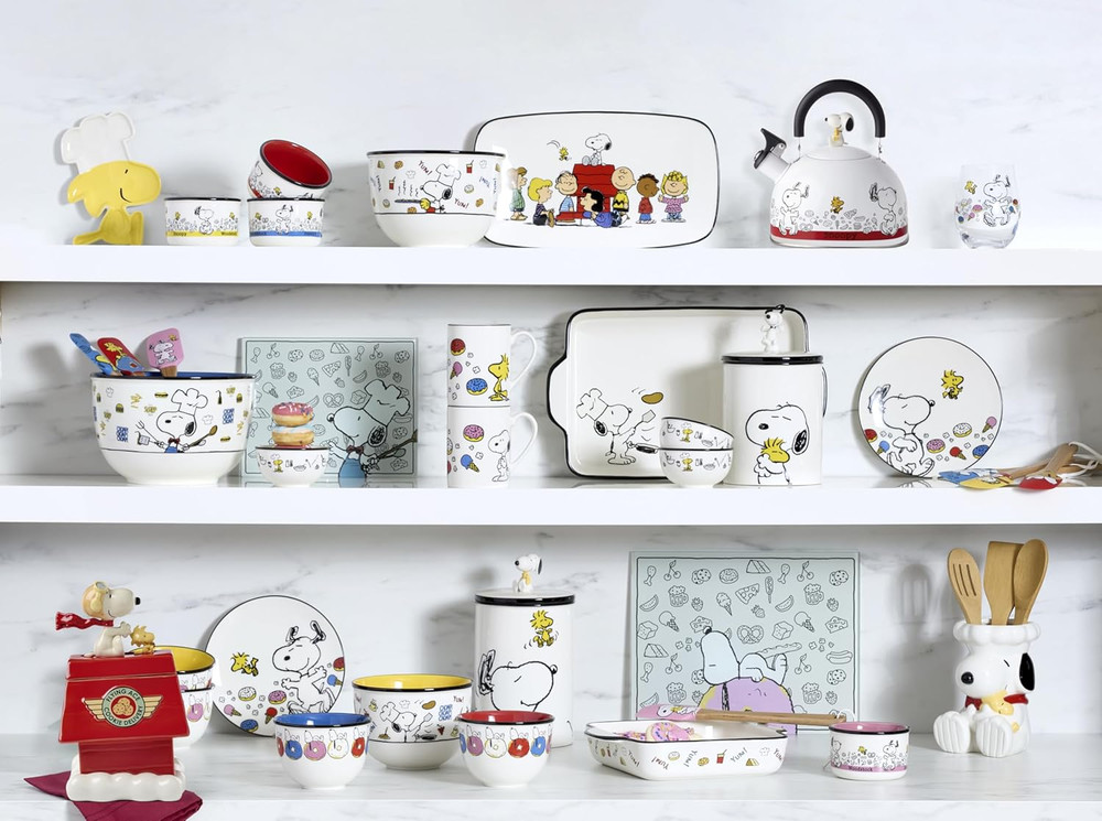 897692 Chef Snoopy Tea Kettle