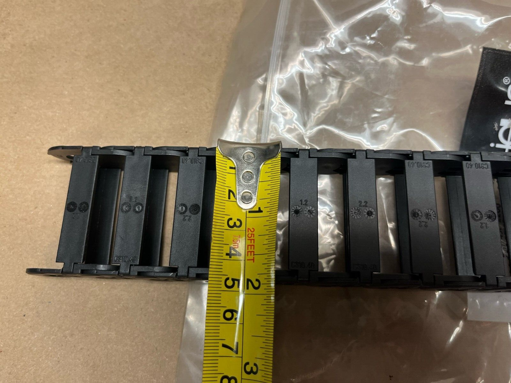 igus E2-1540038-1MC Chain System C310.40