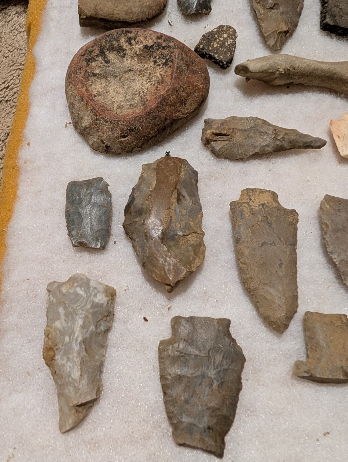 Authentic Indian Artifacts Arrowheads, (30 Assorted Artifacts NW Ala