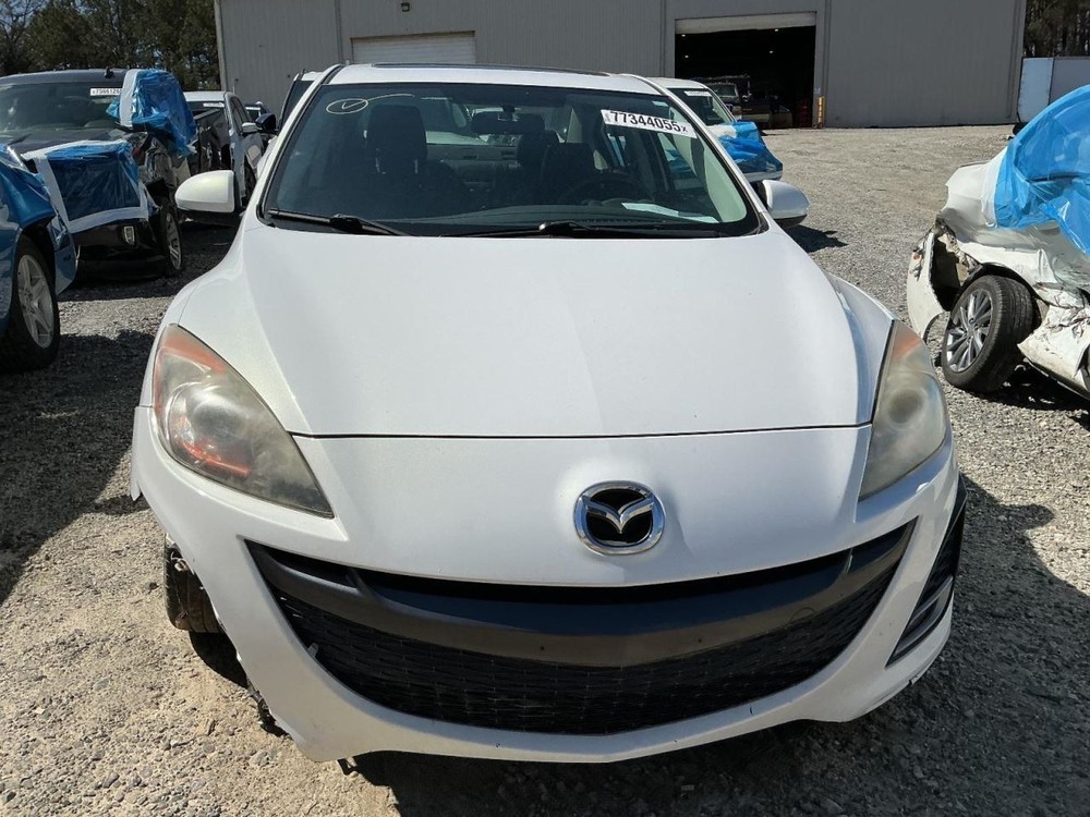 3 2011 Glove Box 4998884