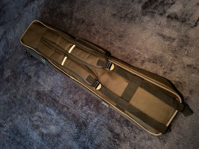 TNT 3x4 Red Nylon Butterfly Pool Cue Case. Back Pack Straps.