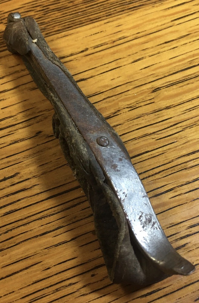 Vintage 4 1/2” Leather Handle Shucker, Rustic Tool
