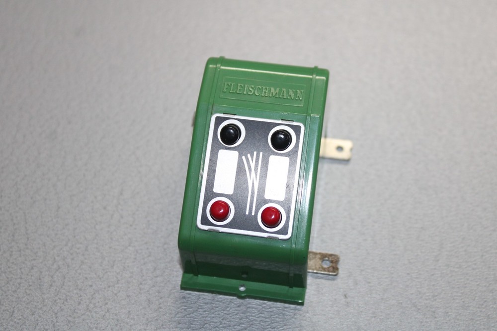 Fleischmann 6920 control button for H0 gauge exchanges