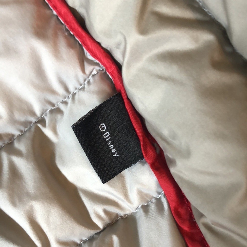 Tumi Packable Puffer Down Jacket Walt Disney Productions Silver