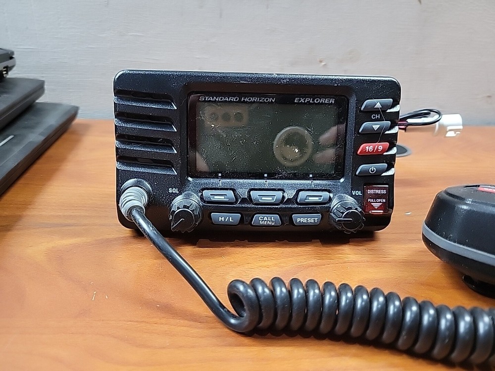 Standard Horzon Explorer GX1600