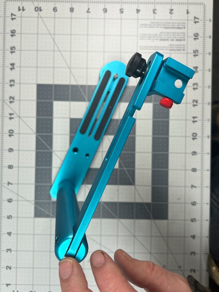 Siegelite Stratos M3RT Adjustable Anodized Blue Flash Bracket - Rare