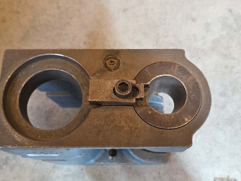 Bison 30-50 Tool Holder Fixture