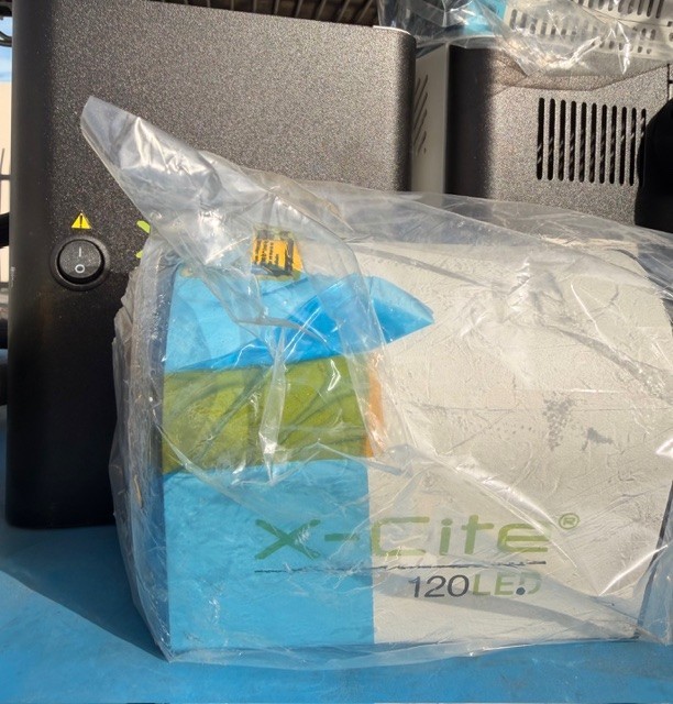 Excelitas X-Cite 120LED Fluorescence Illumination System Microscope Light Source