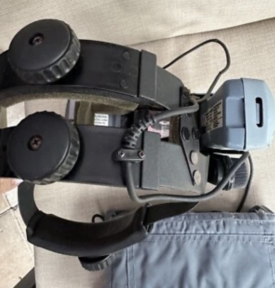 Visionics Low Vision Enhancement System LVES Model LC30A Aurora