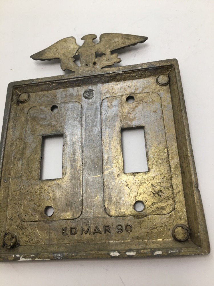 EDMAR Vintage Hammered Brass Eagle Double Light Switch Plate Cover - B28