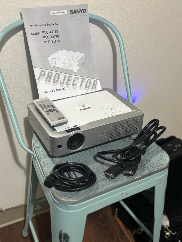 Sanyo Multimedia Projector Model PLC-XU73 W/ Case