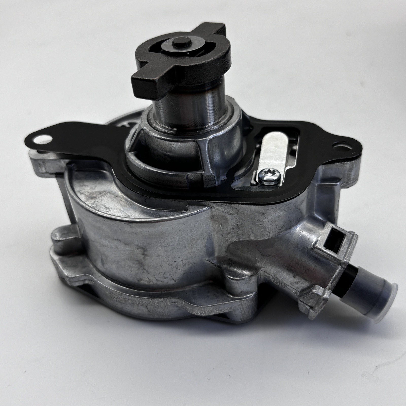 New Vacuum Pump For Audi TT VW Jetta Passat Jetta Golf 2.5L 2005-2014 07K145100B