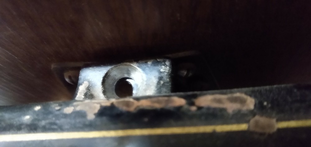 Edison Phonograph Diamond Disc Model A 100 - Main Bracket & Screws TH