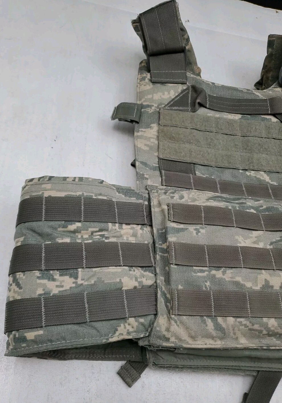 London Bridge Trading Plate Carrier Vest ABU LBT-6094A Medium Digital Camo