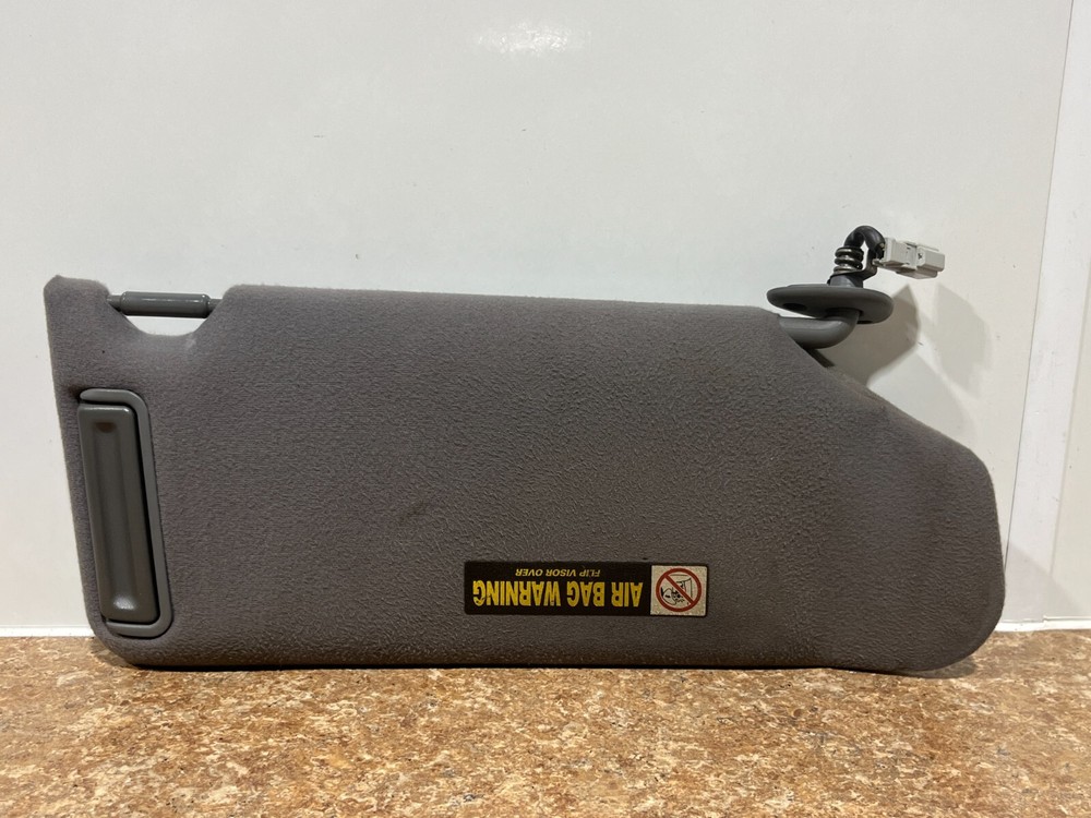 2002 ACURA TL LEFT DRIVER SIDE SUNVISOR. GREY. LIGHTED