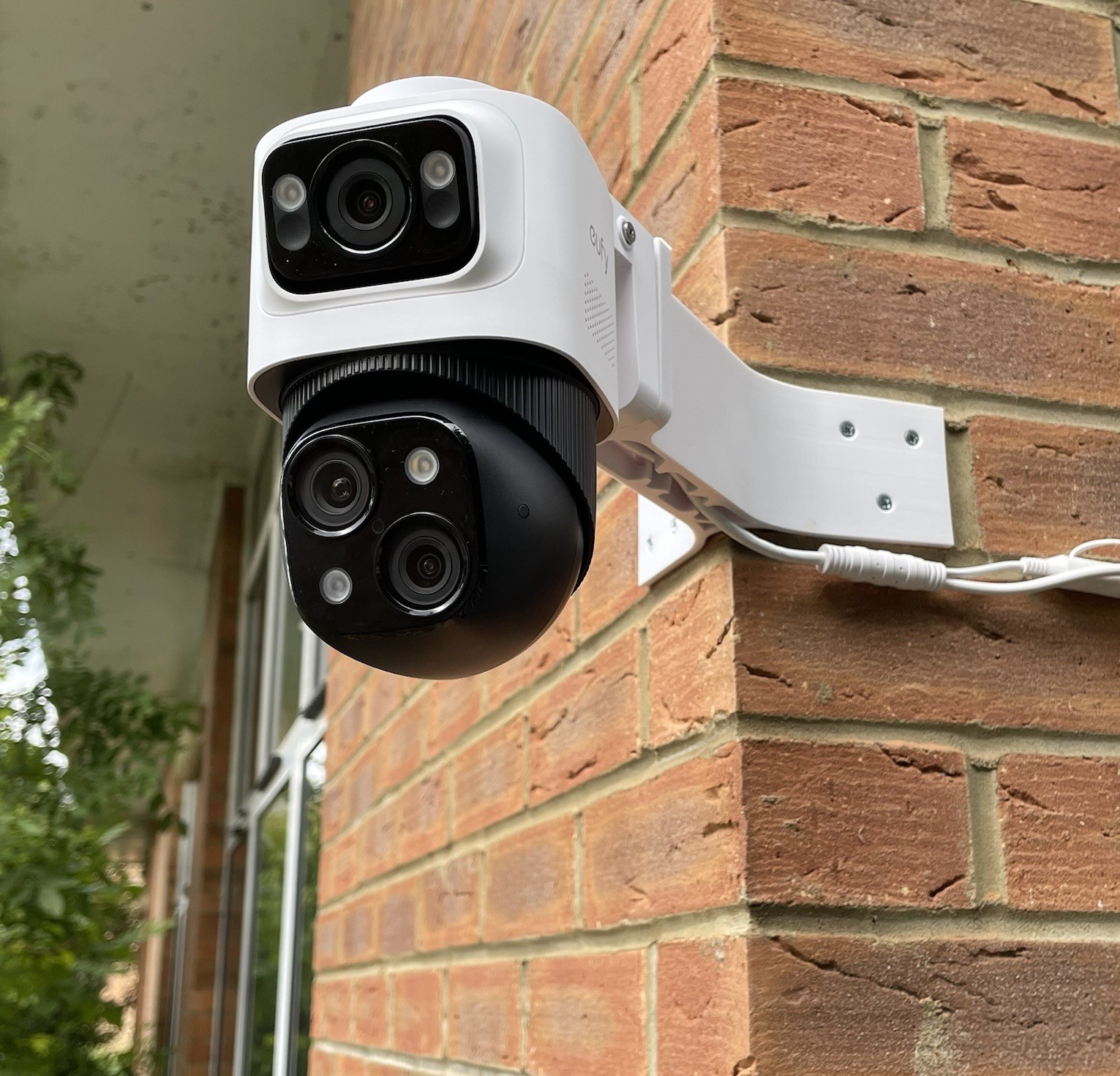 Eufy S4 Max NVR POE Corner Wall Mounting Bracket  Arm Mount 130mm  Long White