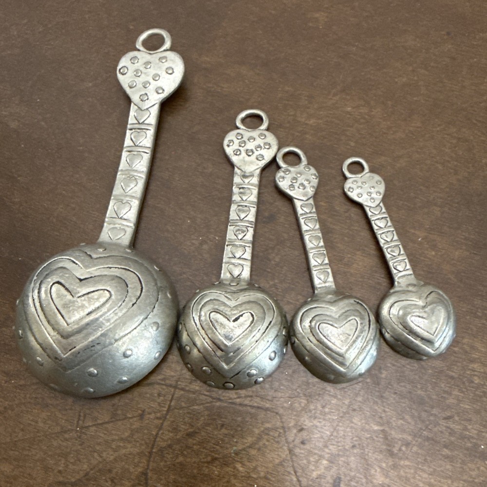 Ganz 4 Pc Measuring Spoon Set Hearts