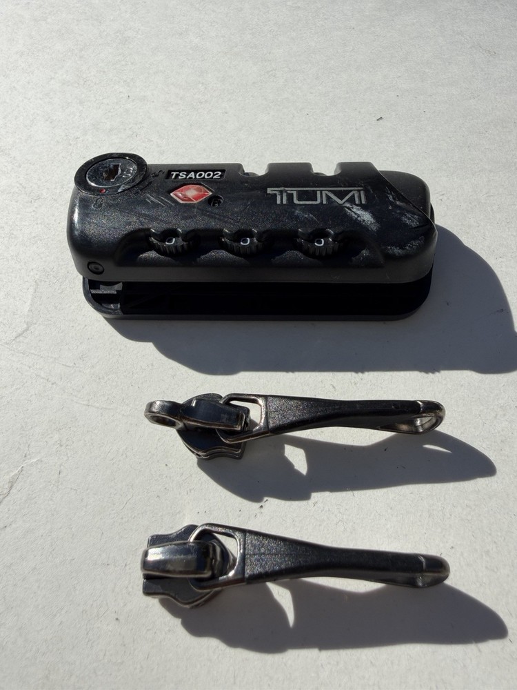 Tumi Locking Oem Genuine Tegra Lite Zipper Pull Slider & Tsa002 Combination Lock
