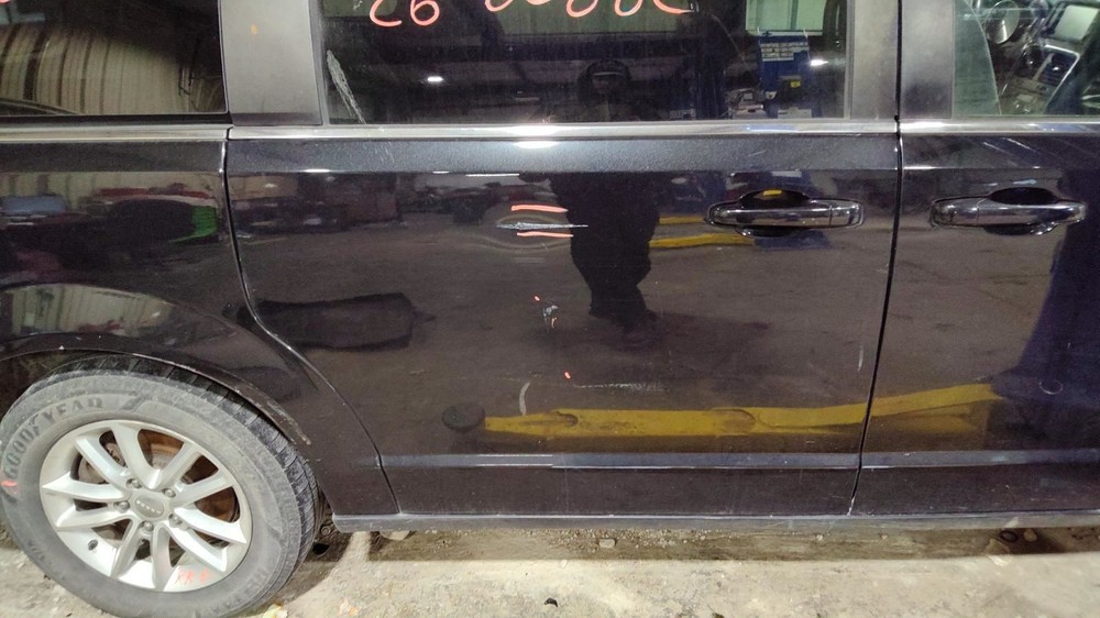 CARAVAN 2018 Glove Box 1185997