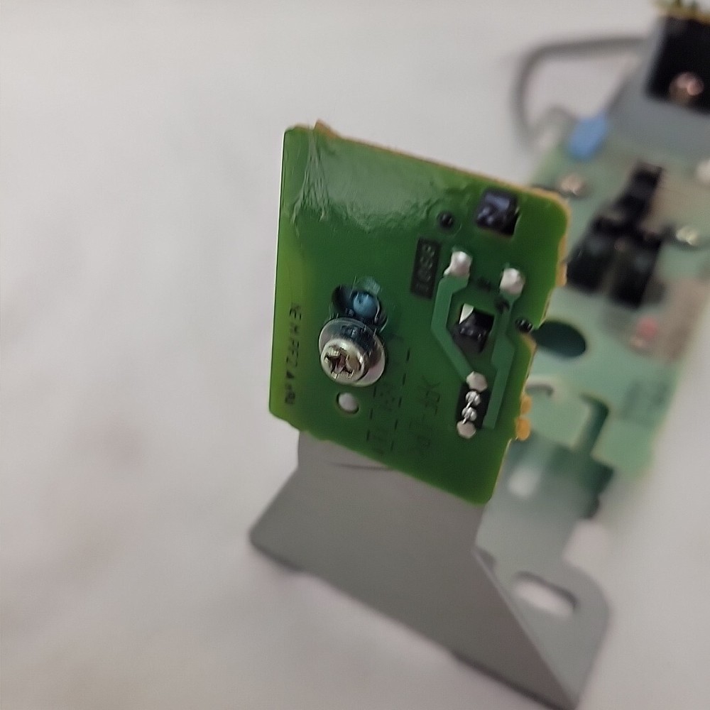 SONY CDP-CX255 Carousel 200 CD Changer Part Board & Sensor With Cable
