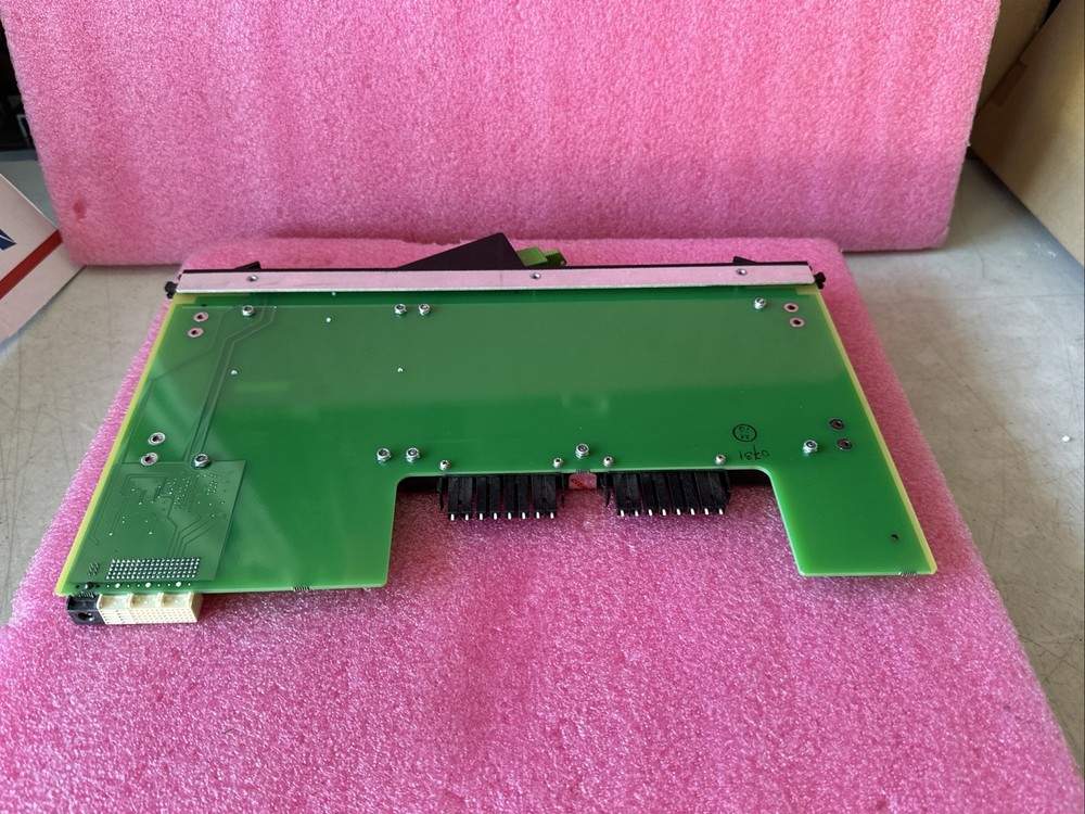 Ciena 130-1240-900 ISS Comb/Split 1-8 Combiner Splitter Module