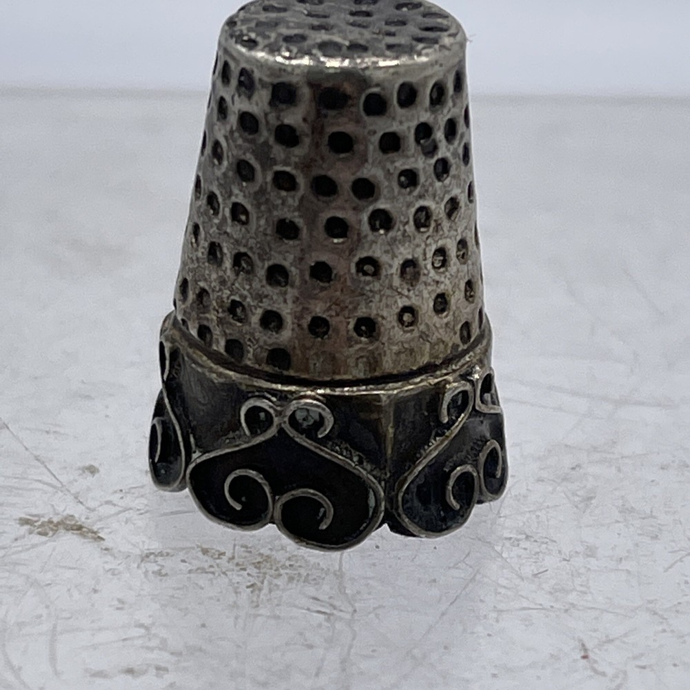 Antique “RARE” Mexico Silver Thimble Beautiful