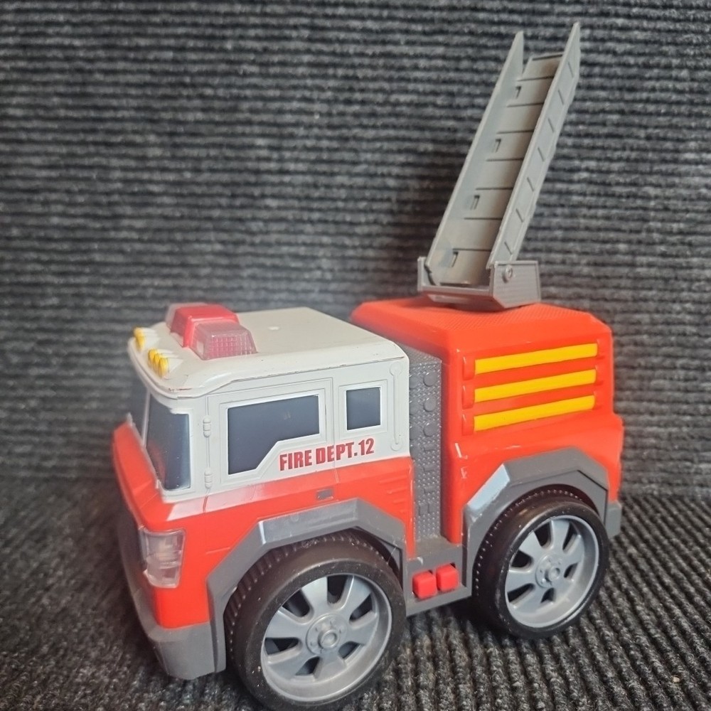 Kid Galaxy Red Pull Back Fire Truck