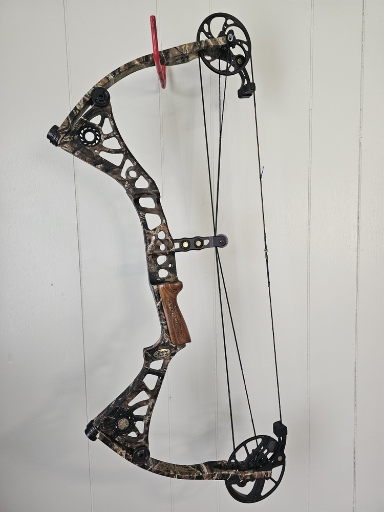 Mathews DXT Compound Bow