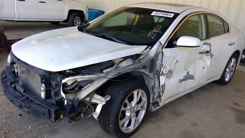 MAXIMA 2013 High Mounted Stop Light 1065945