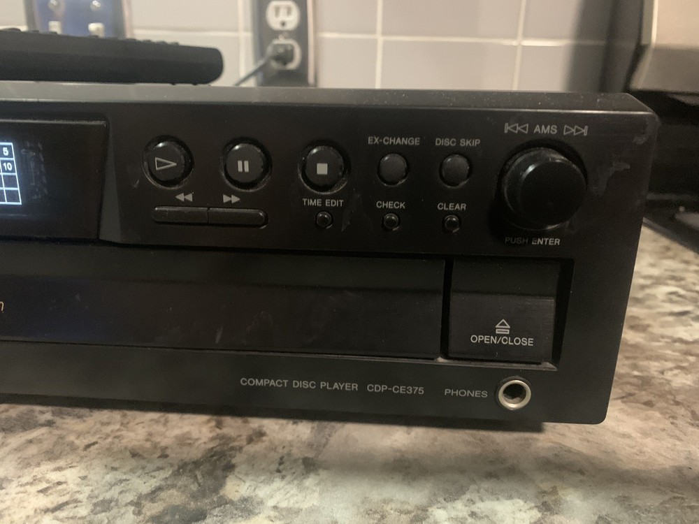 Sony 5-Disc CD Carousel Changer Exchange System CDP-CE375 Player With Remote