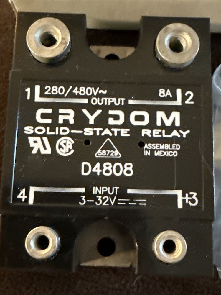 Crydom D4808 Solid State Relay 3-32V Input 480V 8A Output