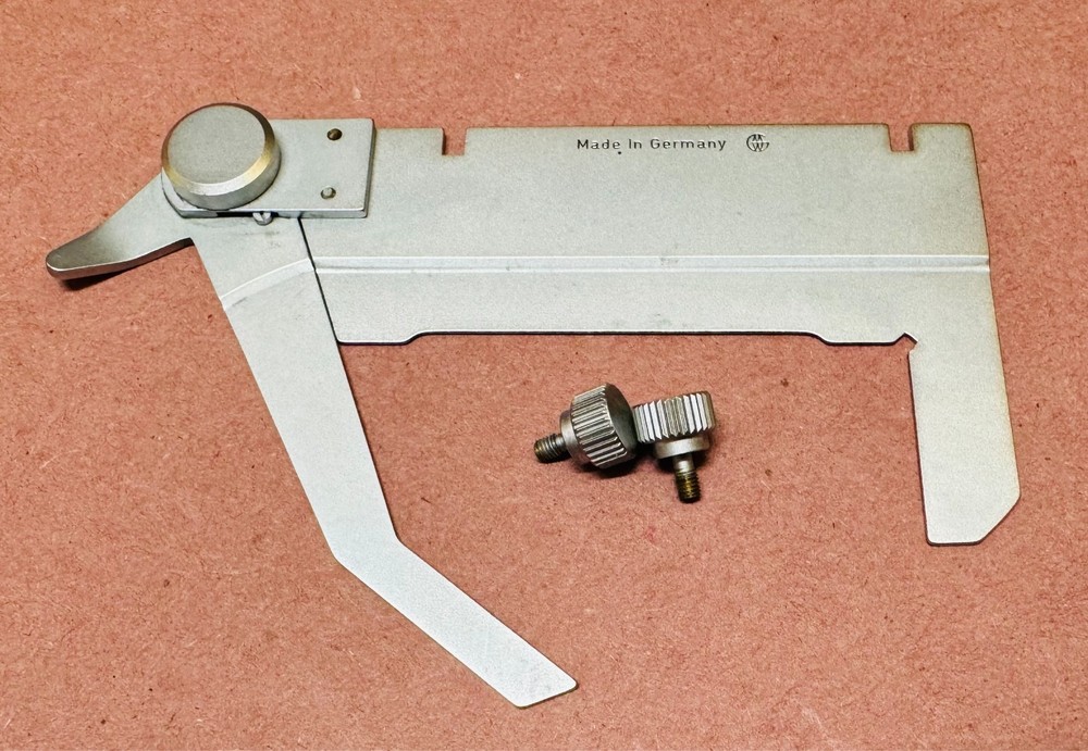 Leitz Dialux Microscope Specimen Slide Holder