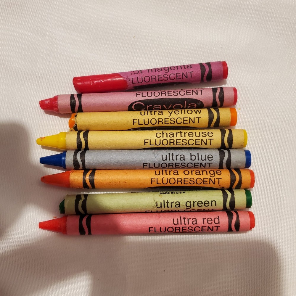 Crayola Fluorescent Crayons Binney & Smith 8 Count used Blacklight