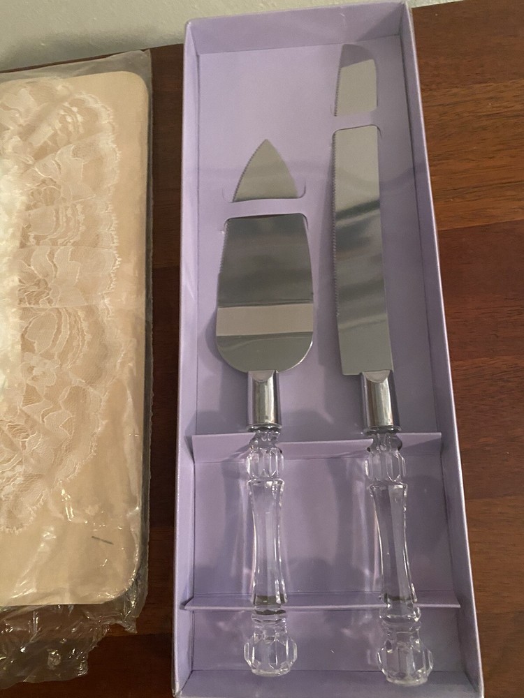 Ringbearer Pillow with Cake Server Set