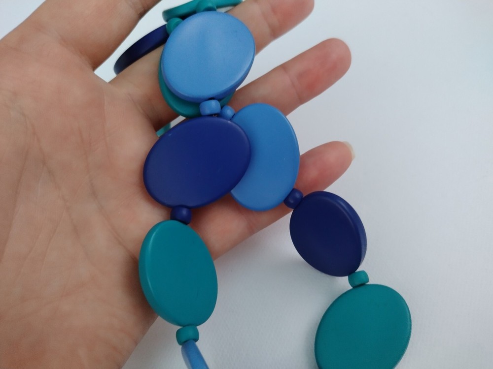 Aqua vintage plastic necklace